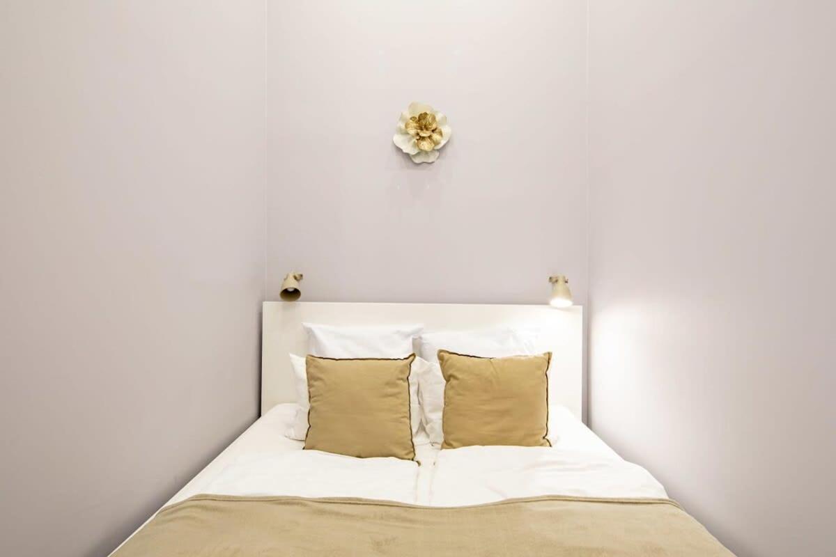 - Large And Comfy Apartment *